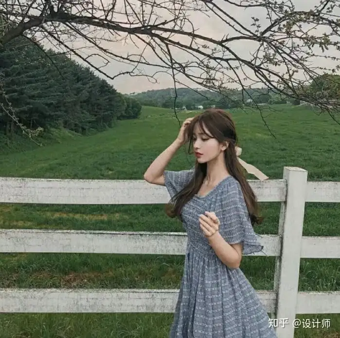 女生通用的8个拍照姿势，教你摆拍出最美的pose - 墨华网 (图7)