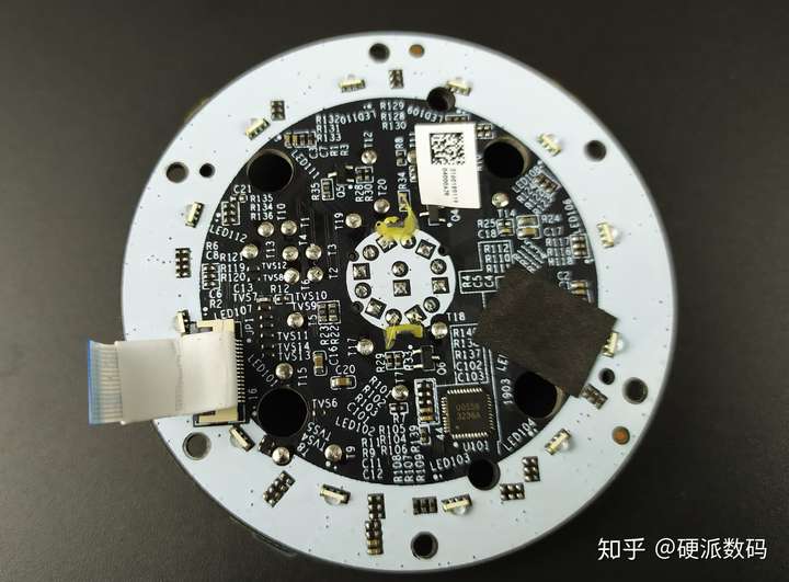 拆机爆料,小度智能音箱1S内部有哪些好玩的东西 数码拆机百科 第11张-巨头拆机测评网 拆机爆料,小度智能音箱1S内部有哪些好玩的东西 数码拆机百科 第11张