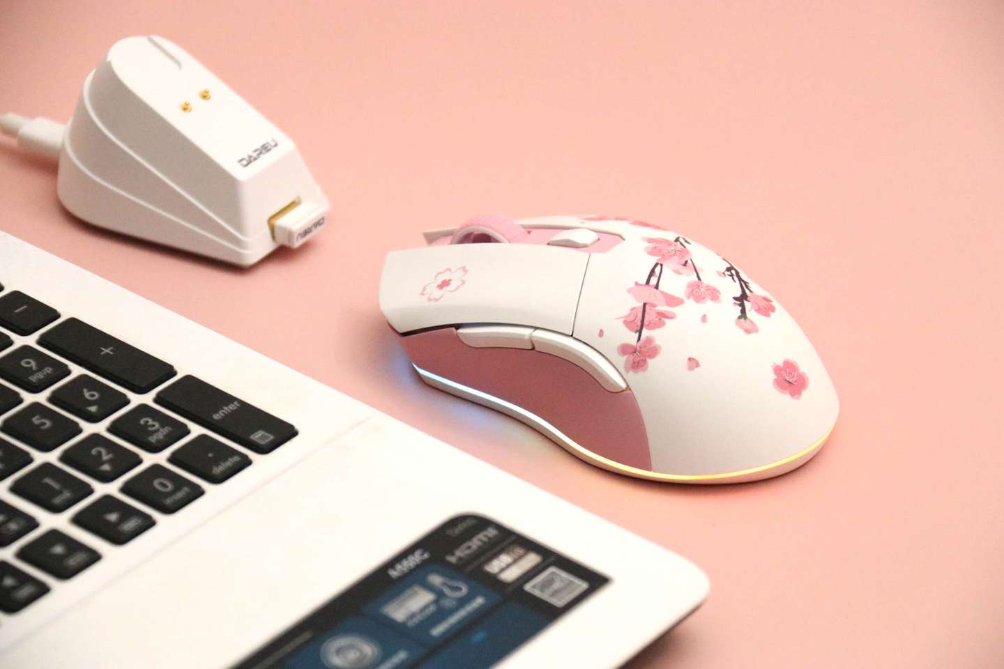 达尔优EM901双模轻量化鼠标:轻量化设计,握感更舒适