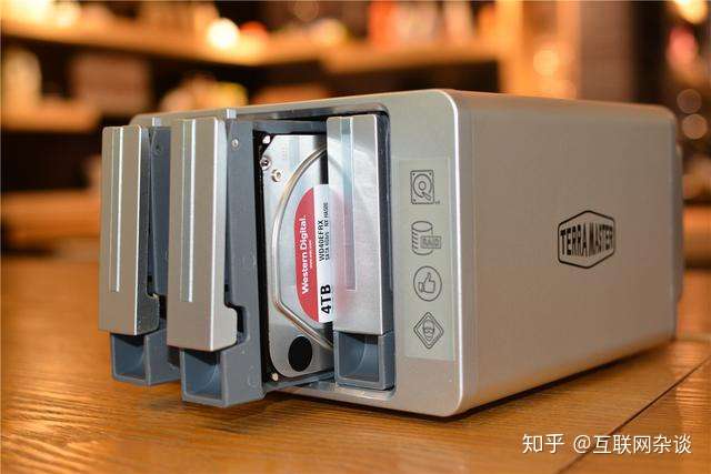 人人影视、百度云同步,铁威马F4-421这款NAS轻松实现
