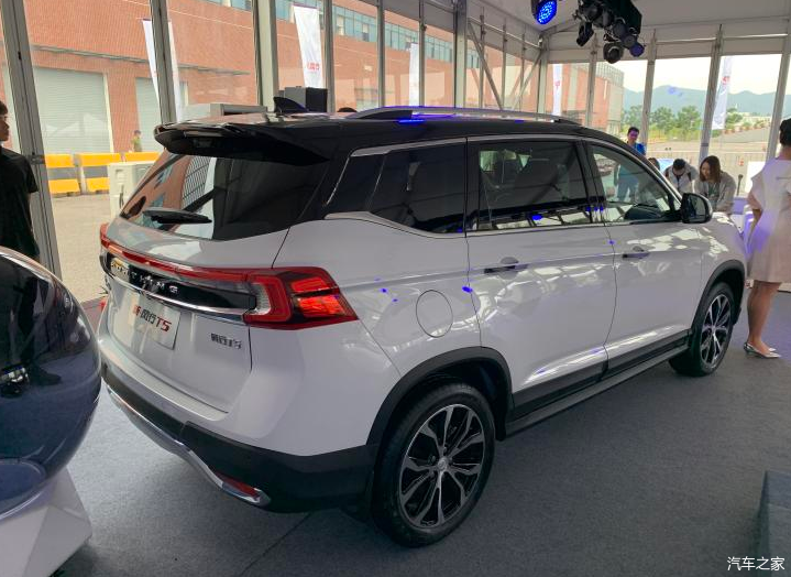 售699万元起2021款东风风行t5上市