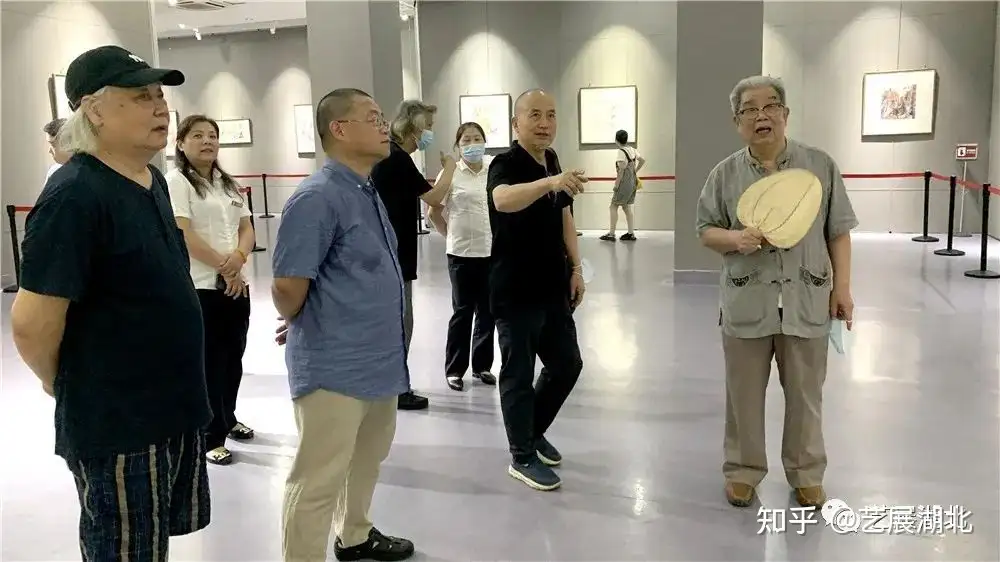 墨彩凝晖”南楼画社系列展览之钟孺乾中国画作品展在黄鹤楼开幕- 知乎