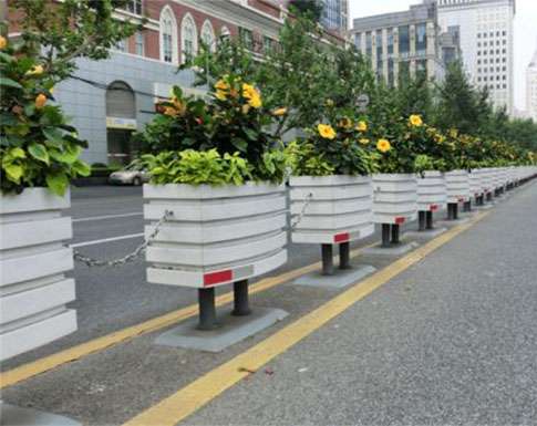 道路花箱护栏的好处 知乎