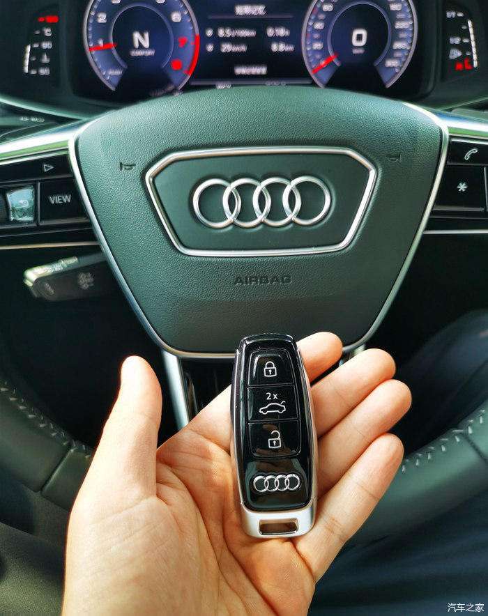 奥迪再获点赞2020款a6l起步190马力配电子档杆4098万起