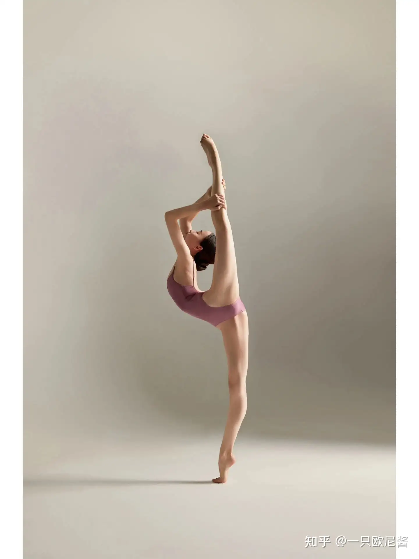 一 字 马 - 可爱型的一字马- 知乎, 堅持每日做！