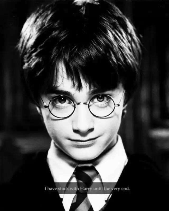 有没有哪个男明星刚出道时很帅气,但很快就长老长残了的?