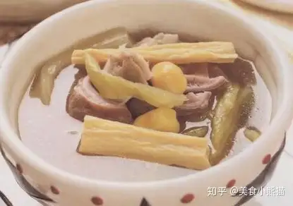 不看后悔（豬肚湯怎么做養(yǎng)胃去胃毒）豬肚湯燉什么最有營養(yǎng)好吃，豬肚燉湯最養(yǎng)胃，教你9道養(yǎng)胃潤肺、濃味香美的豬肚湯！，送你一顆小星星送你花一朵，