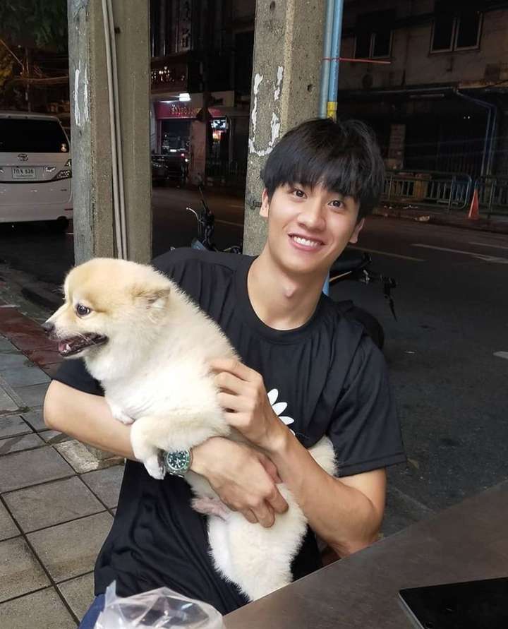 如何评价泰国演员tawan vihokratana(tay tawan)?