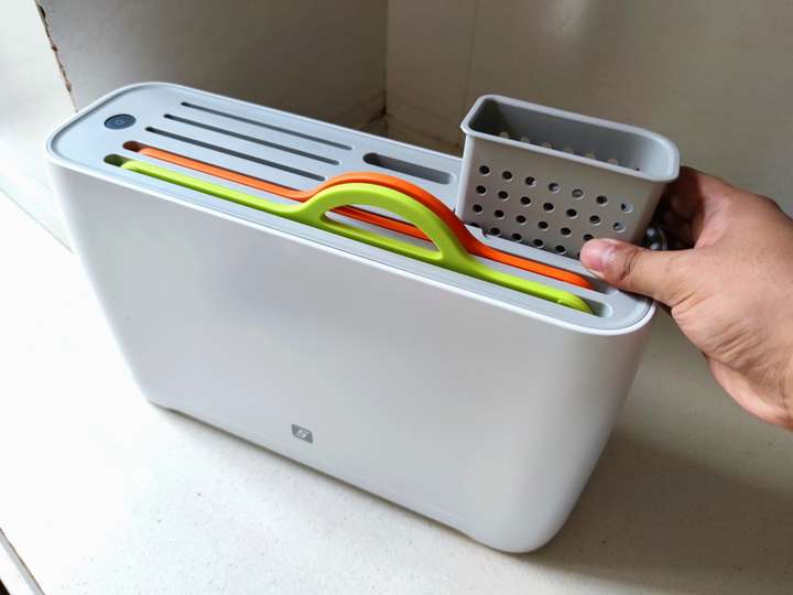 雷军推荐的厨房好物:FIVE智能刀筷砧板杀菌架,你会不会喜欢?