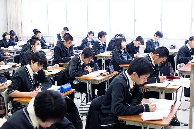 请输入图片描述