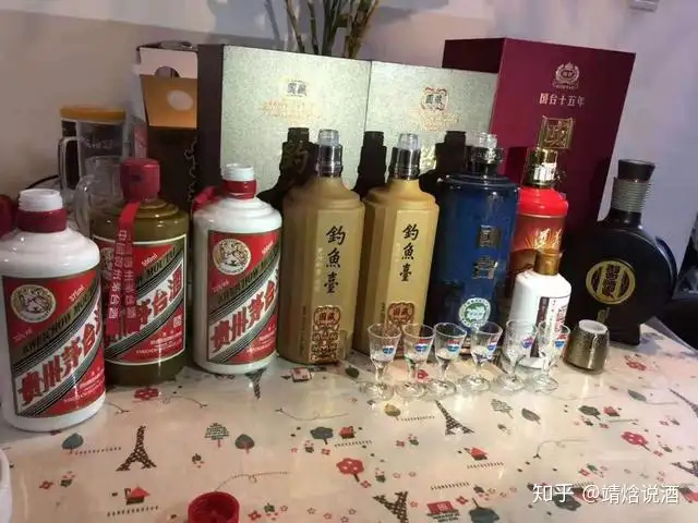 二十块左右的基本就是酒精酒了，成本只要几块钱
！