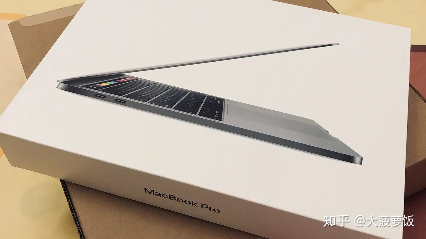 6月限定】MacBook Pro・未開封-