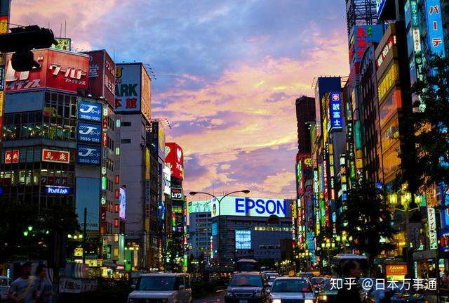 新宿终极购物攻略 东侧 西侧中古店 药妆店 时尚大牌一天逛完 知乎