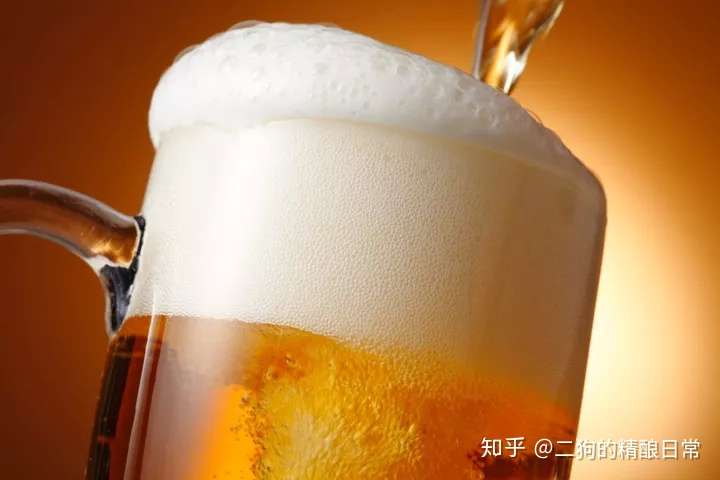 啤酒泡沫是多余的东西 知乎