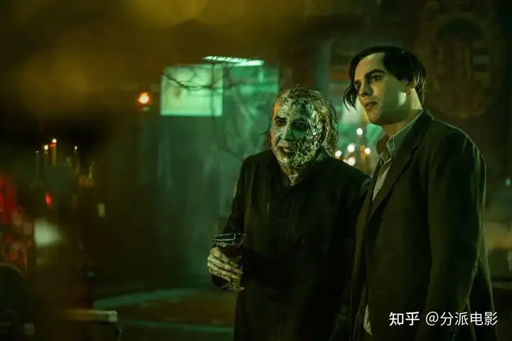 《雷恩菲尔德》血浆够、笑点足,这个另类吸血鬼故事足够变态!