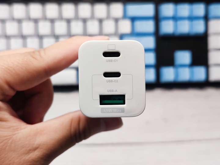 电友氮化镓65W三口充电器，小身材大能量
