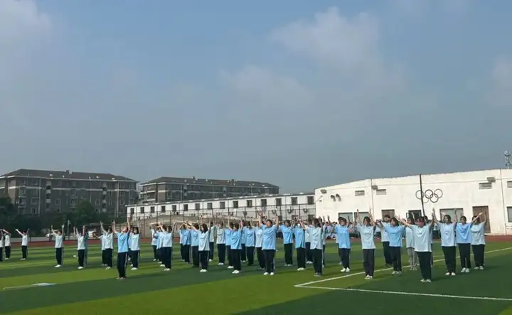 青春印记 | 奋楫笃行 • 一路生花 ——21幼儿保育二班班级风采(图21) 青春印记 | 奋楫笃行 • 一路生花 ——21幼儿保育二班班级风采(图21)