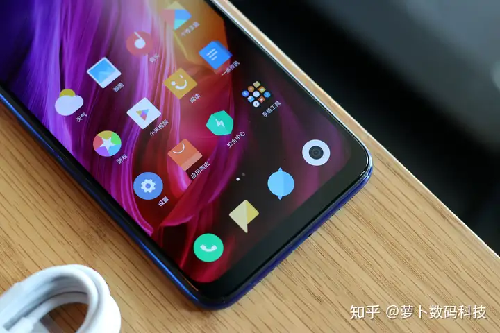 红米Note7不完美但诚意十足，雷军罕见怒怼友商：别谈性价比