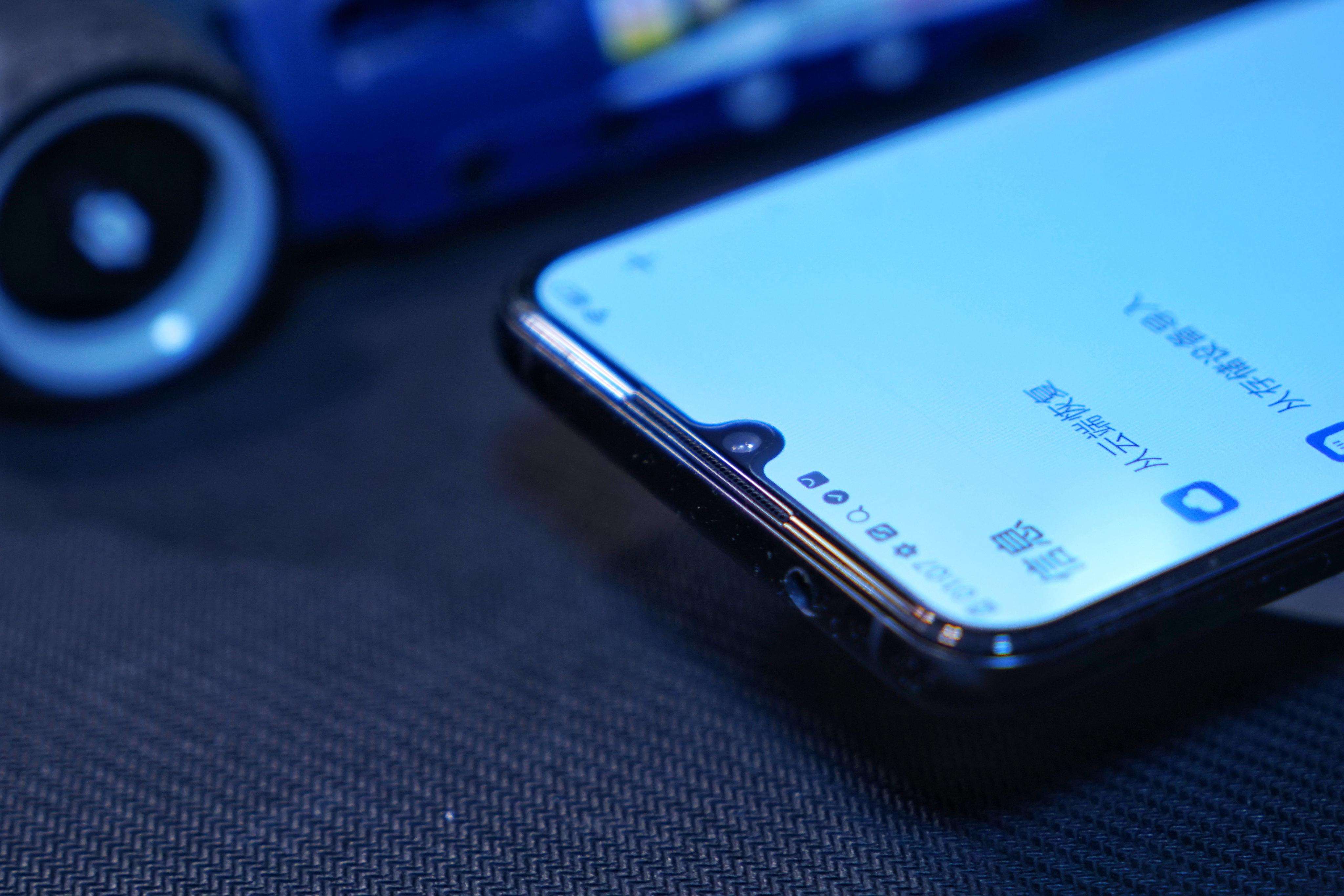 科技头条 的想法: 聊聊vivo iqoo一代 ①性能不说了,都顶配… - 知乎