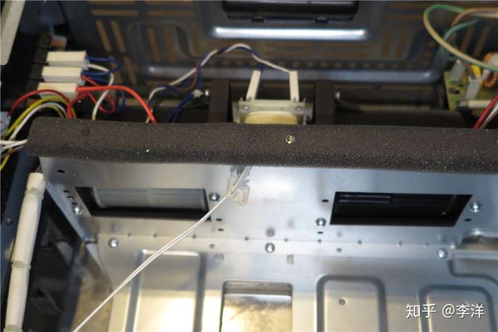 拆机评测:美的嵌入式蒸烤箱一体机TQN34FBJ-SA优缺点曝光 电器拆机百科 第17张-巨头拆机测评网 拆机评测:美的嵌入式蒸烤箱一体机TQN34FBJ-SA优缺点曝光 电器拆机百科 第17张