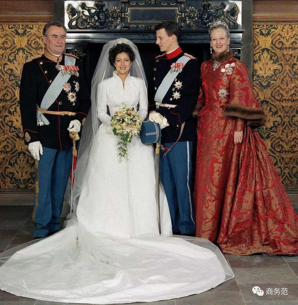 香港女金领和王子闪婚 离婚又嫁27岁鲜肉 51岁潇洒单身 知乎