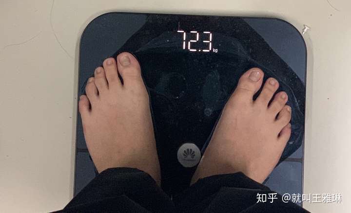 女生一米七140斤是個什麼概念