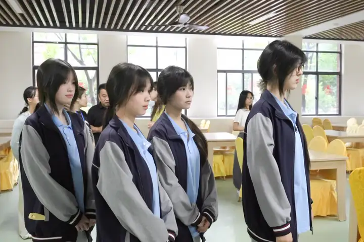 【活力校园】且行且观识百态 亦思亦学正青春 | 我校塘栖校区学子走进临平开展实践活动(图5)