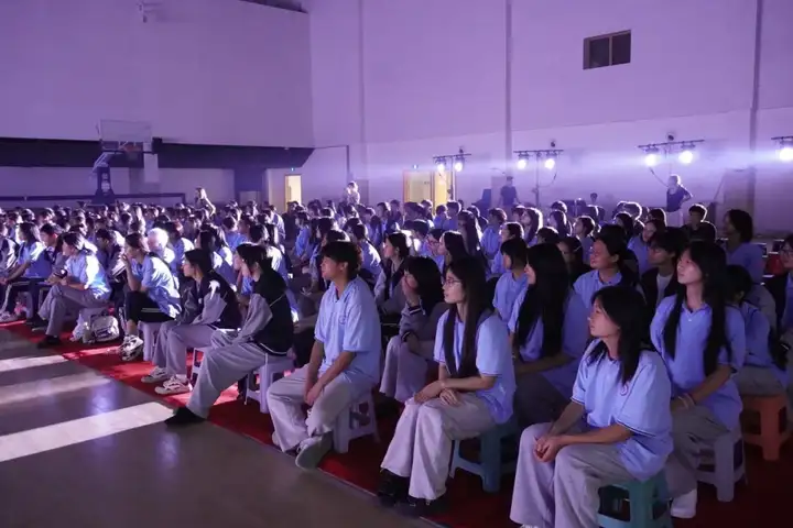 【活力校园】高雅艺术进校园 | 杭州歌剧舞剧院来我校进行演出！(图2)