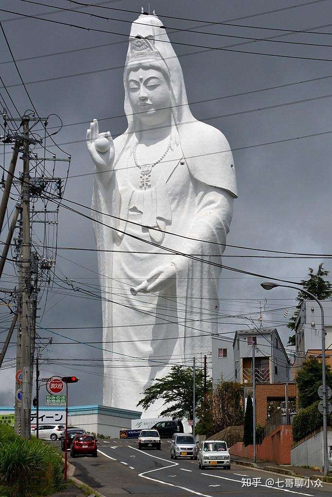 有哪些第一眼就感到震撼的图片