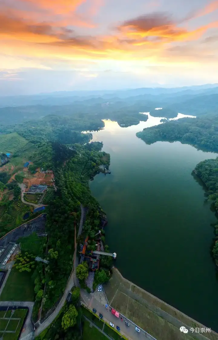 崇州白塔湖景区图片