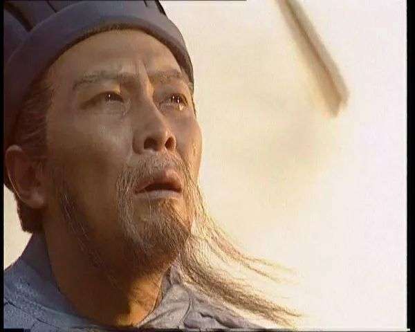 94版《三国演义》将诸葛亮临终语修改为"悠悠苍天,何薄于我",是否有其