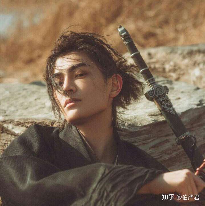 哪张照片最符合你心目中侠客的形象?