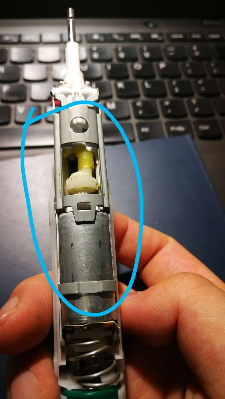 电动牙刷头掉地上了,没坏,看了说明书要换一个,那这个怎么办?