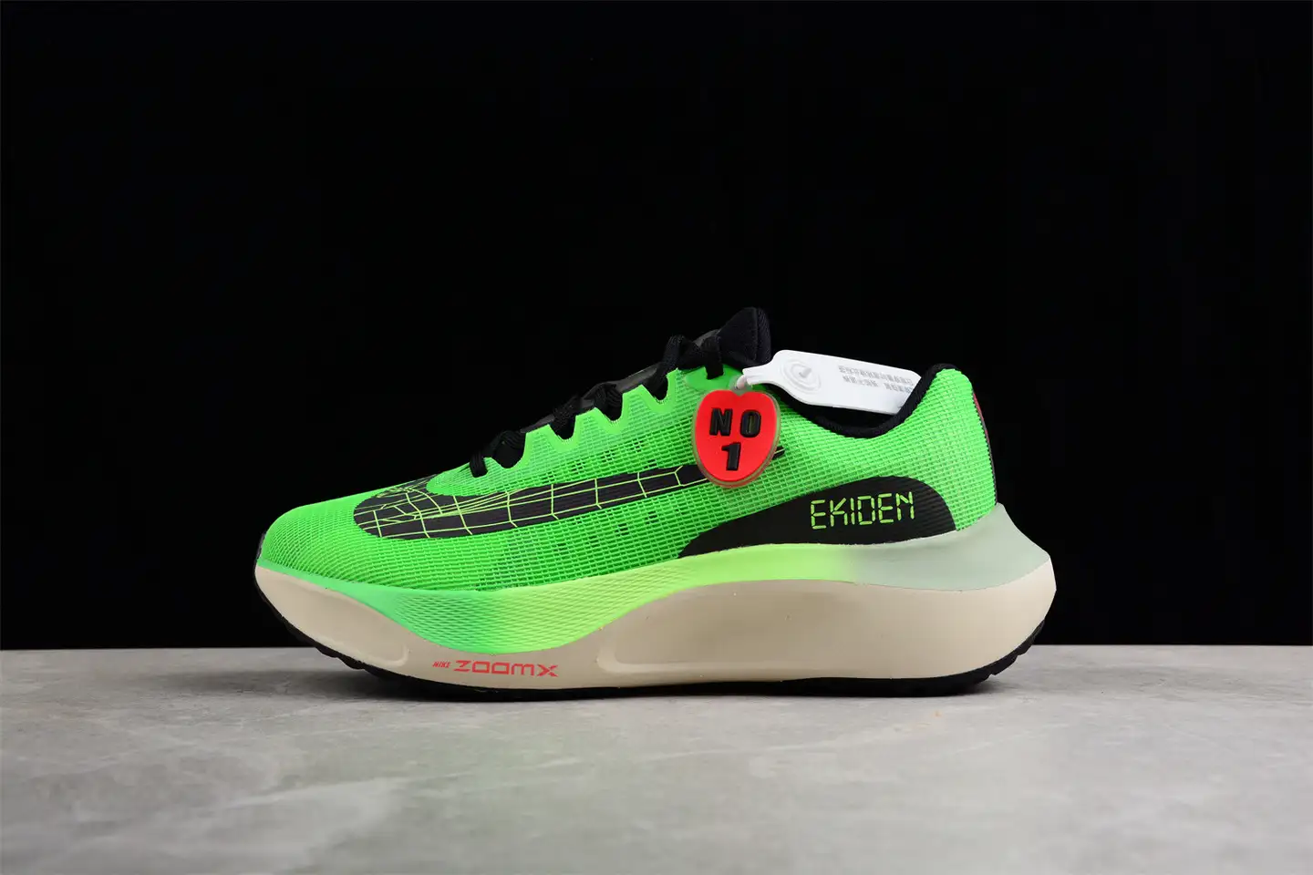 耐克Nike Zoom Fly 5 箱根驿传绿超轻碳板运动跑鞋- 知乎