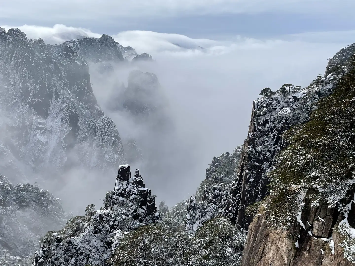 21 黄山除夕雪景 排云亭 西海 观云 松和怪石 知乎