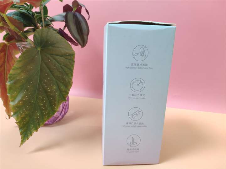 秒秒测便携式智能冲牙器——齿间洁净,一按即可