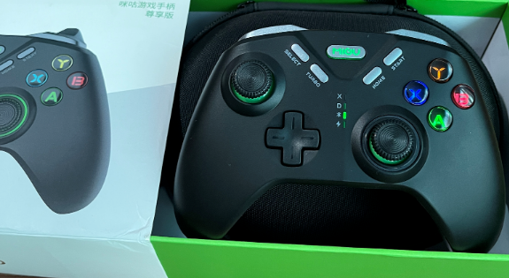 有线无线都能玩的游戏手柄,咪咕游戏手柄开箱体验