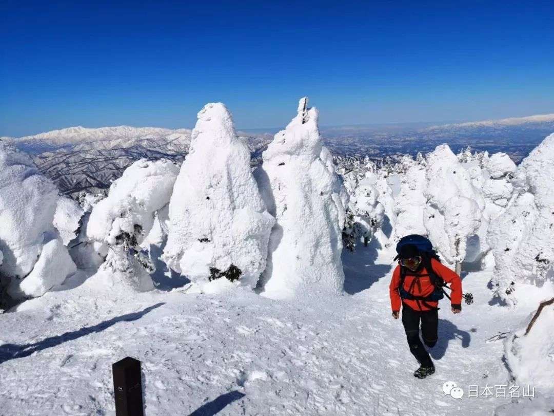 吾妻山 A Snowy Labyrinth 知乎