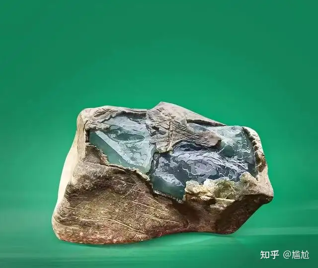 翡翠原石”一般出现在什么地方，在哪里可以捡到翡翠原石？