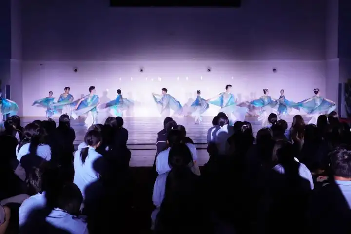 【活力校园】高雅艺术进校园 | 杭州歌剧舞剧院来我校进行演出！