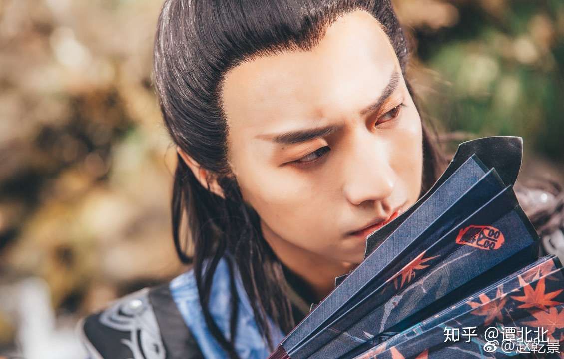 看了那么多唐青枫的cos,个人感觉最还原的居然是声优版……(绝对没带