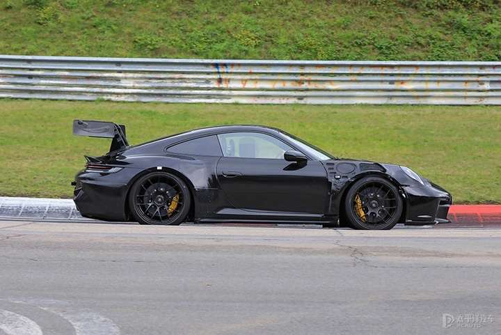 全新保时捷911gt3rs纽北路试狠货来袭