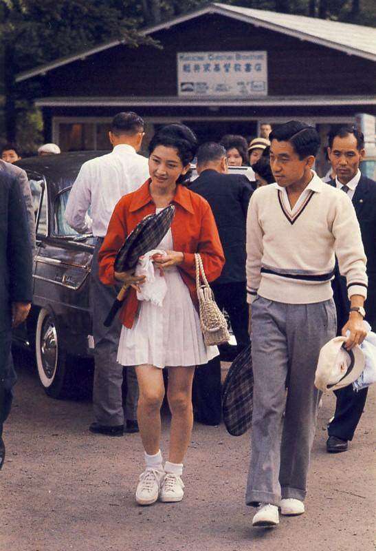 史上最美日本皇后 无双美貌换来59年囚牢般生活