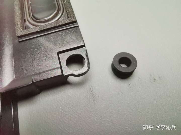 真的吗?笔记本拆掉后盖,散热更好还是变差?? 数码拆机百科 第10张-巨头拆机测评网 真的吗?笔记本拆掉后盖,散热更好还是变差?? 数码拆机百科 第10张