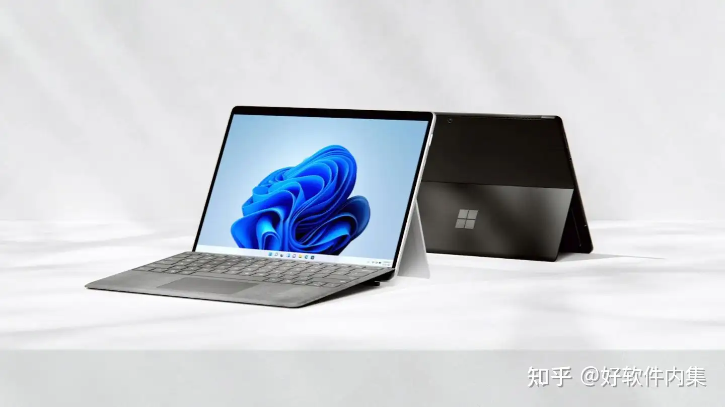 薄型！Win11！Microsoft SurfaceBook-