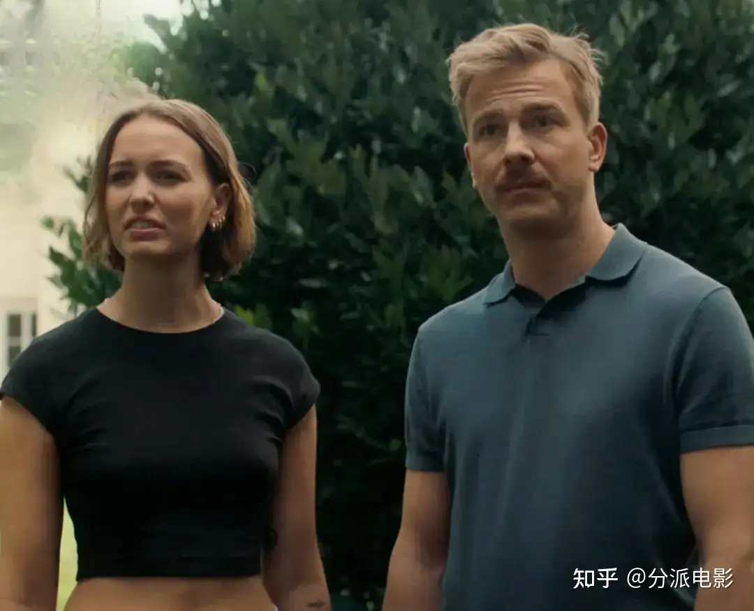 《孔雀：我是真的吗？》年度荒诞喜剧神作！