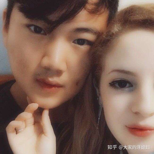 在大学里为什么越漂亮的女生男朋友都很丑?