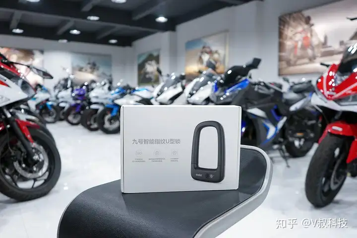 偷车是不可能的，这辈子都不可能的！九号智能指纹锁只有我能开！