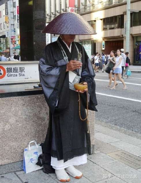 伫立银座街头为众生祈福10年的僧侣 却没熬过新冠 知乎