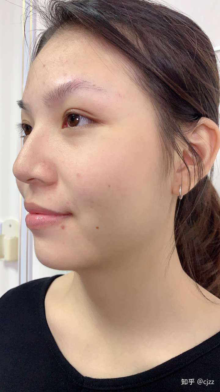 实际生活中,大部分女生素颜是什么水平?